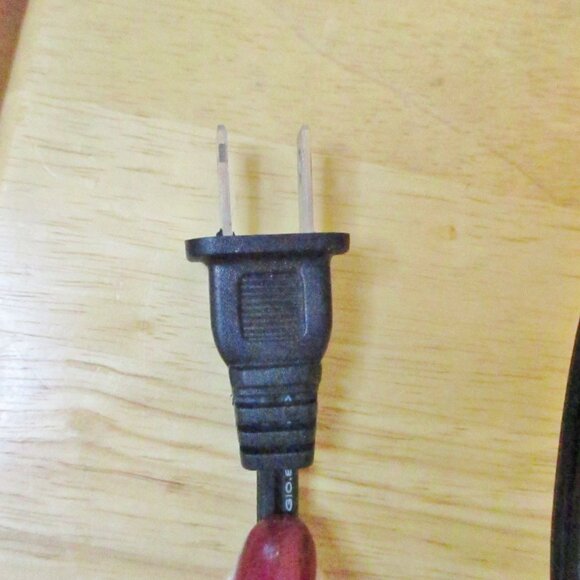 Novelty Sports Balls Table/Desk Lamp, Soccer Basketball Football Stacked on Base - Picture 11 of 11